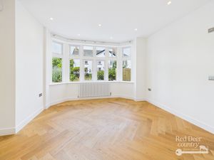 Living Room- click for photo gallery